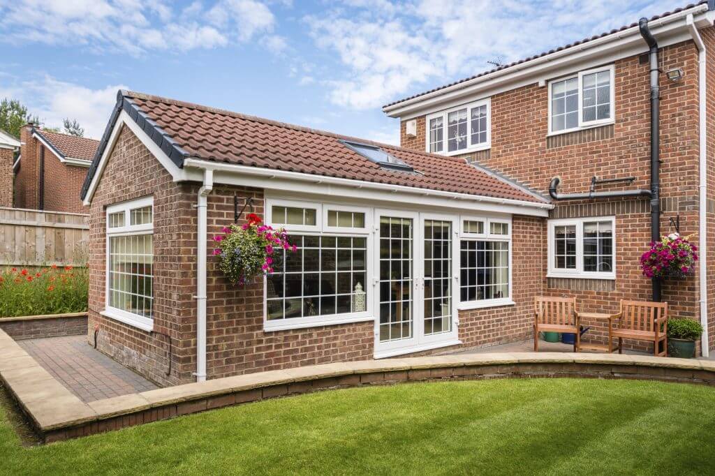 Single-storey side or small back extension